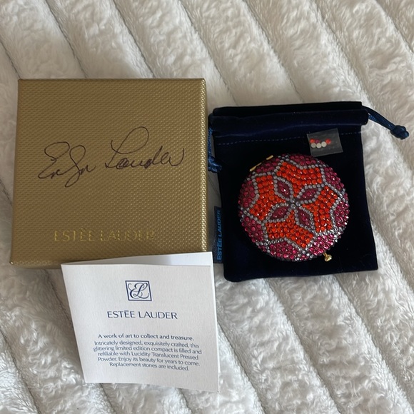 Estee Lauder Ruby Shimmer Lucidity Translucent Pressed Powder Compact NWT - Picture 3 of 10